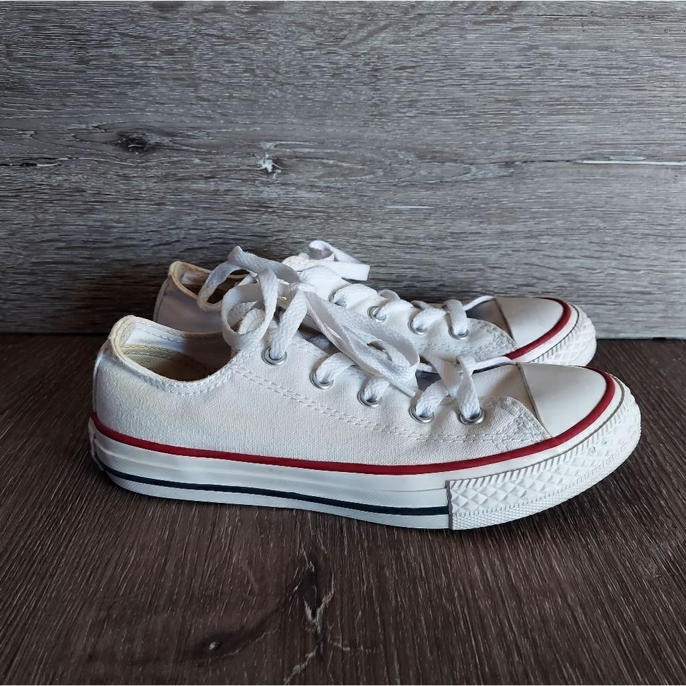 Converse Low Top Sneaker Size 1 White